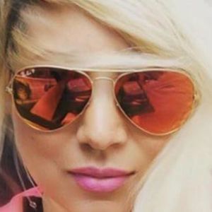 Meet your Posher, Betty